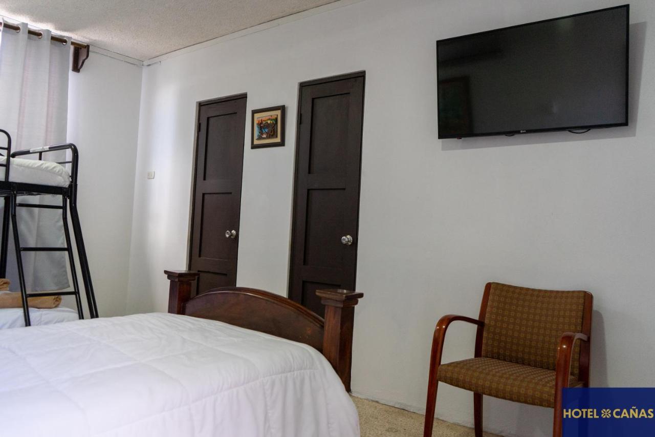 Hotel Canas Exterior photo